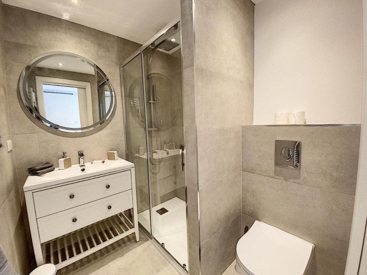 Superbe Appartement Au Coeur Du Cap D'อองทีบส์ ภายนอก รูปภาพ