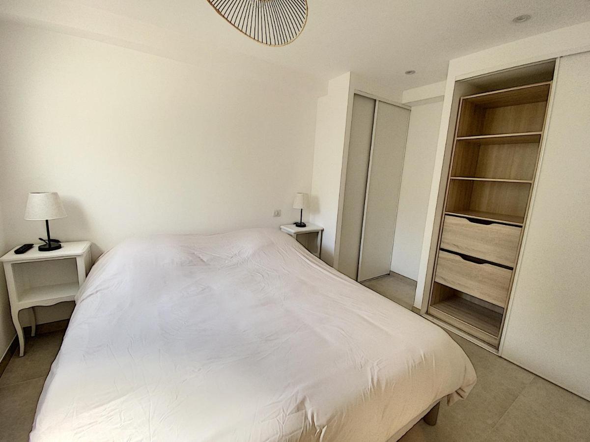 Superbe Appartement Au Coeur Du Cap D'อองทีบส์ ภายนอก รูปภาพ